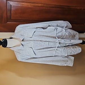 CALVIN KLEIN BUTTON DOWN LONGSLEEVE SHIRT L LARGE GRAY WHITE POCKETS NWOT
